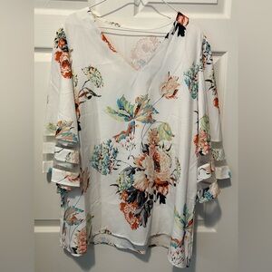 Chic Floral V-Neck Blouse